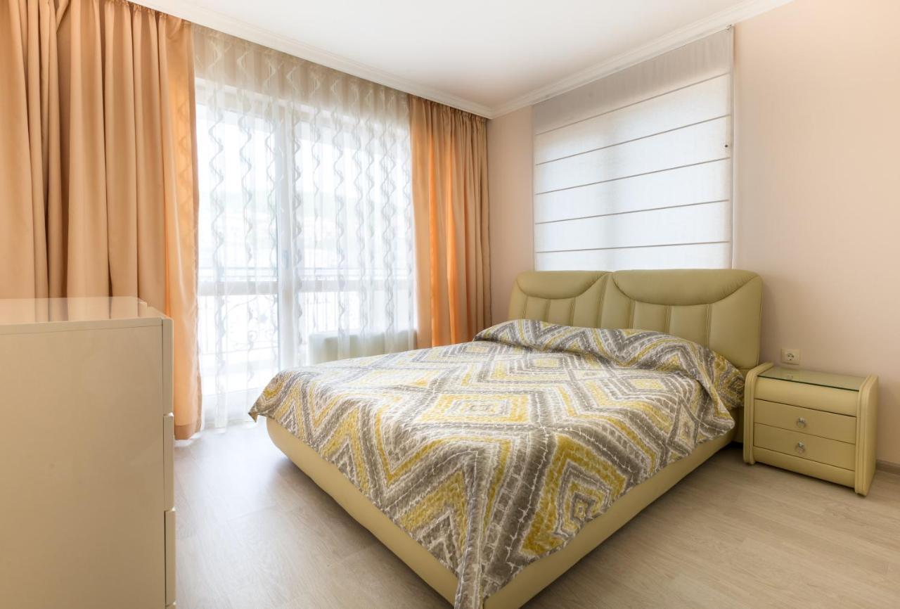 VILLA FLORENCE Apart Hotel Sveti Vlas Buitenkant foto