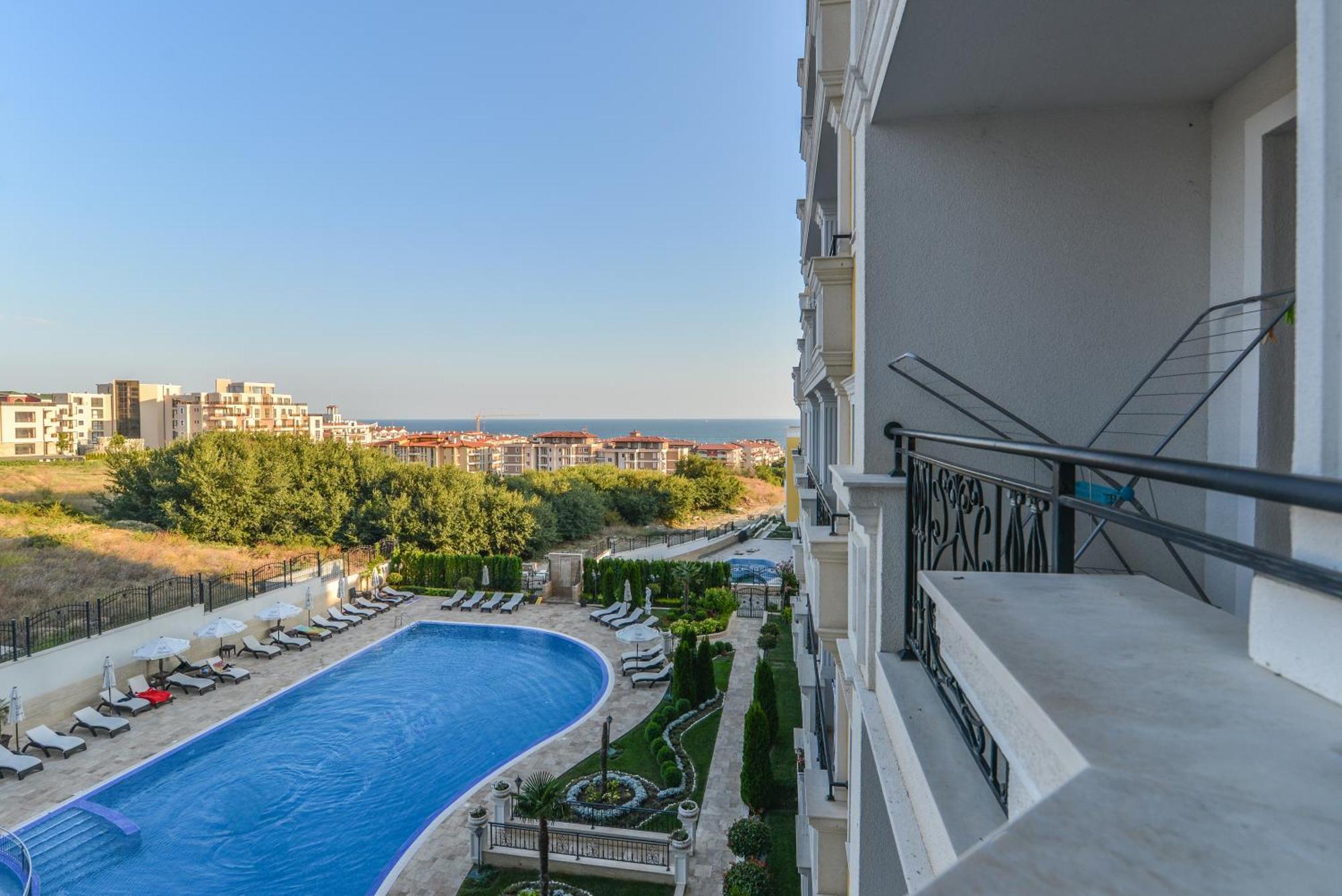 VILLA FLORENCE Apart Hotel Sveti Vlas Buitenkant foto