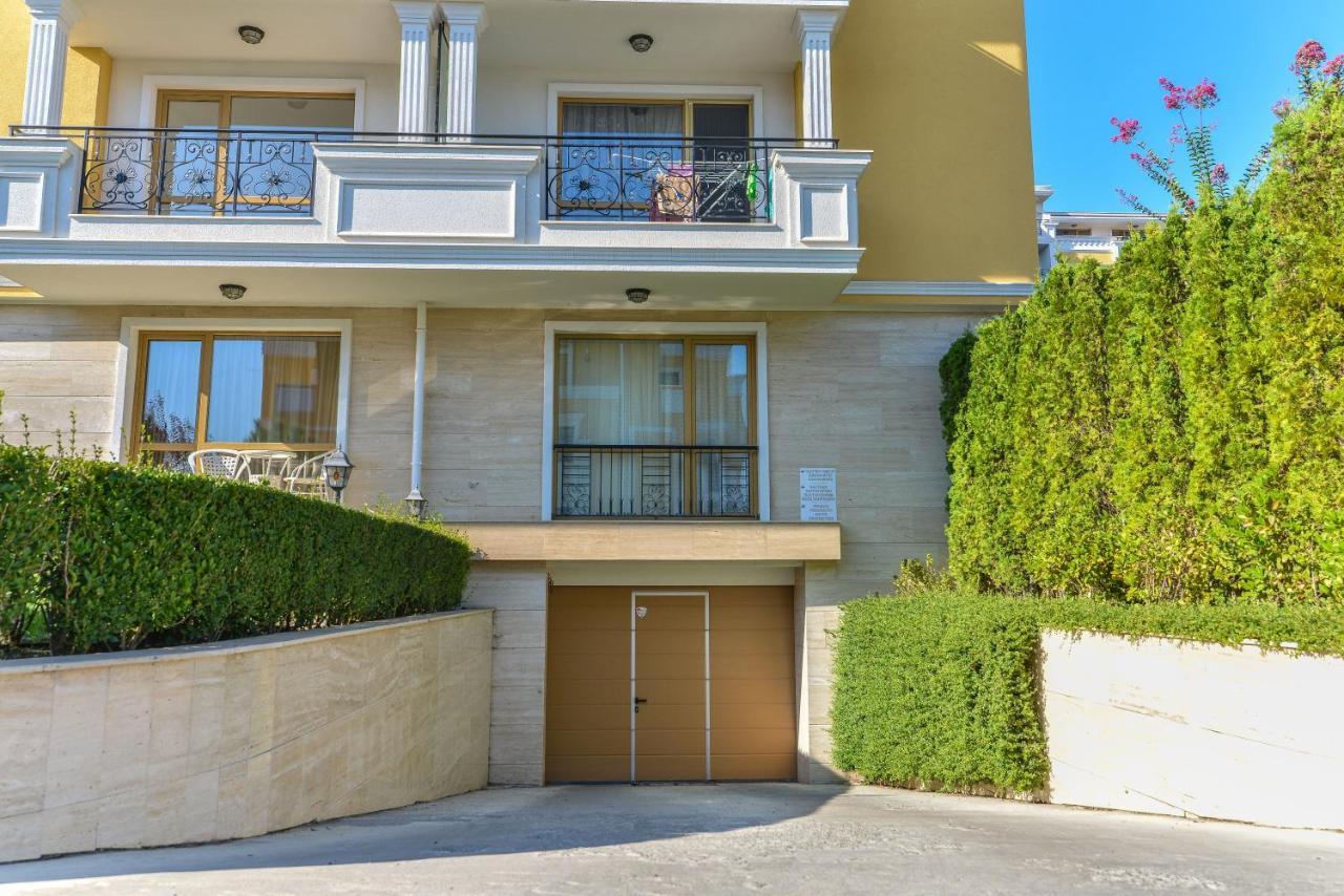 VILLA FLORENCE Apart Hotel Sveti Vlas Buitenkant foto